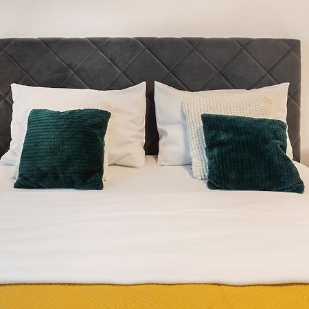 Design 2Bdr Apartment With Balcony- Free Parking Zagreb Extérieur photo