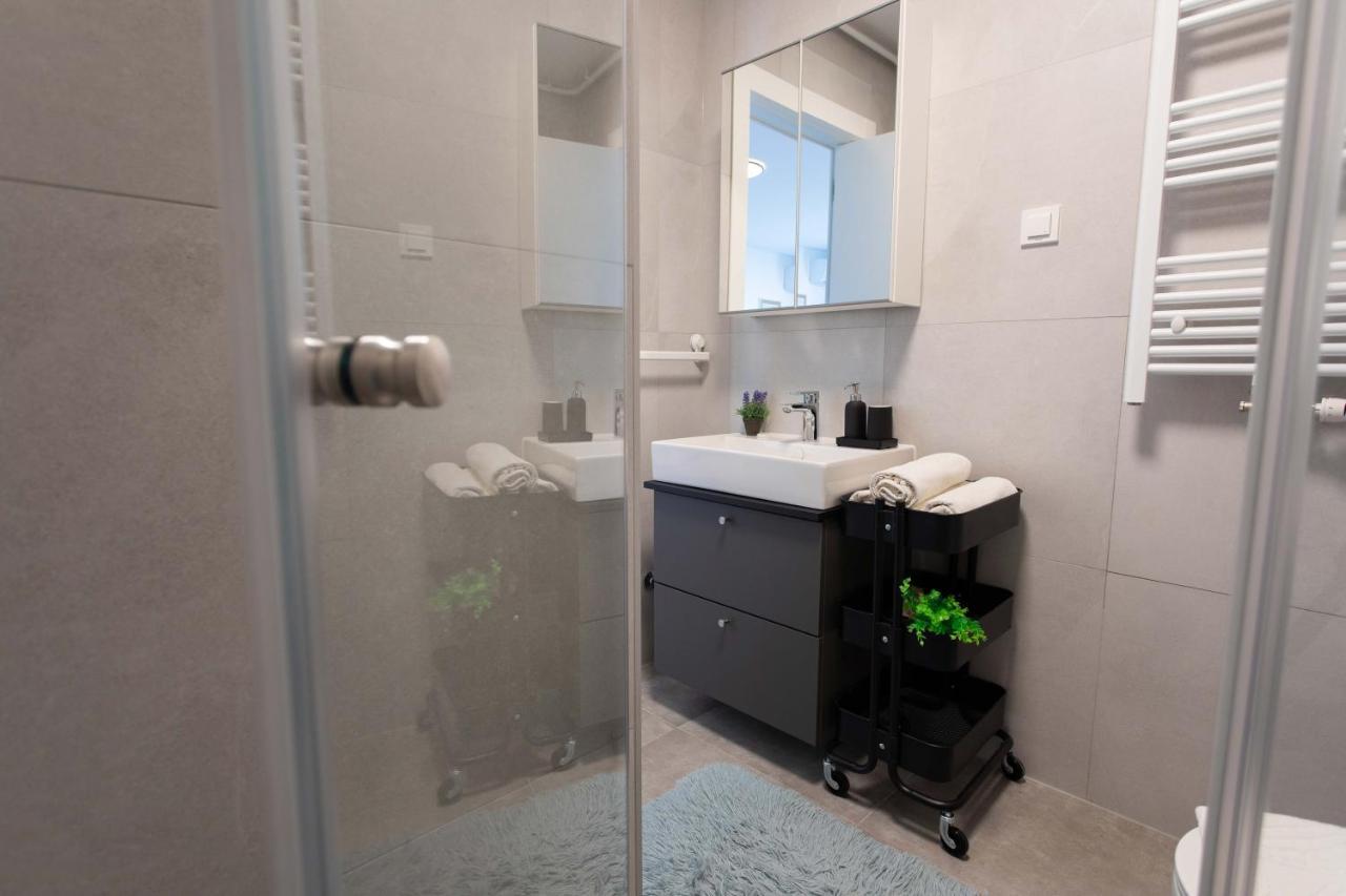 Design 2Bdr Apartment With Balcony- Free Parking Zagreb Extérieur photo